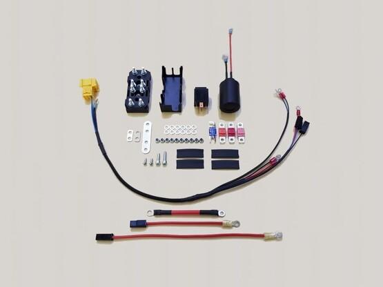 MAIN FUSE ATTACHMENT KIT (2010)