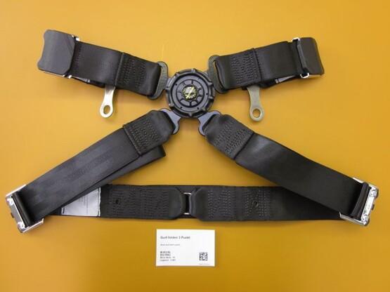 Rear seat belt 4 point with turn lock faster (2010)