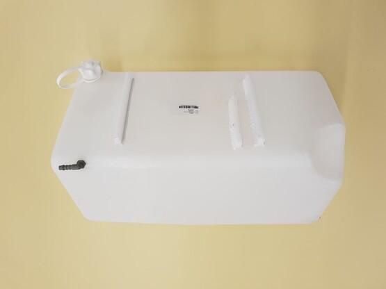 Fuel tank right side (2010)